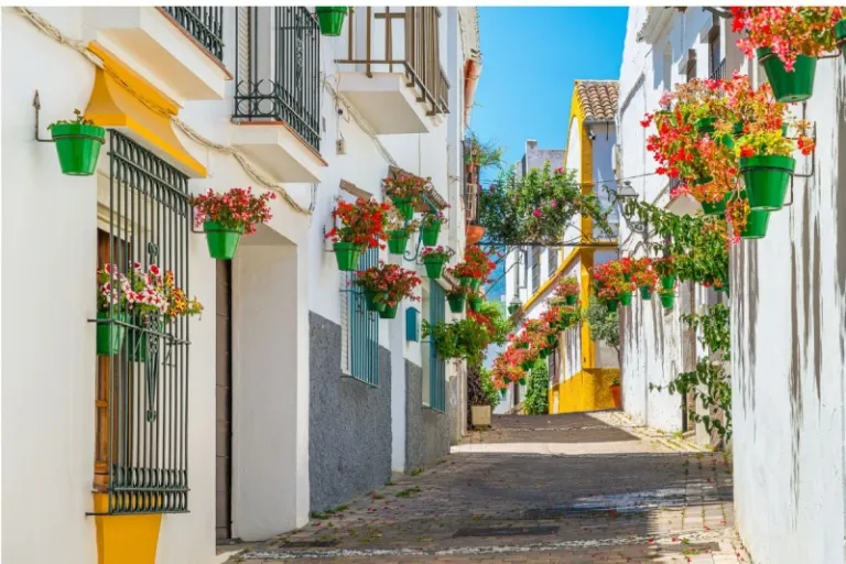 spain airbnb