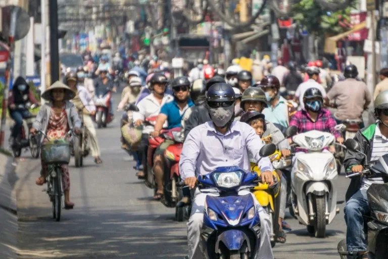 vietnam traffic