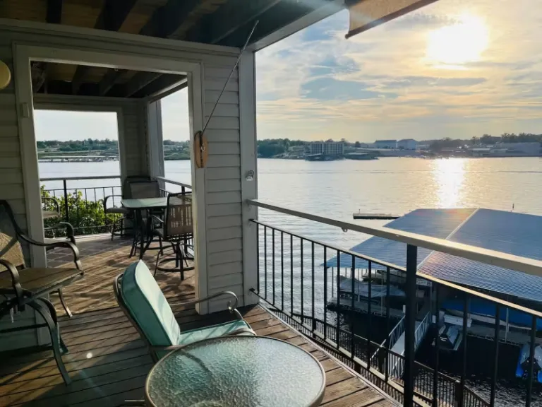 Airbnbs in Osage Beach