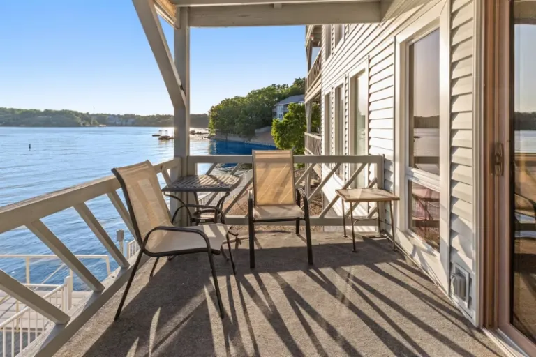 Airbnbs in Osage Beach