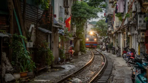 Image for article The Ultimate Guide to Train Travel in Vietnam for Singaporeans