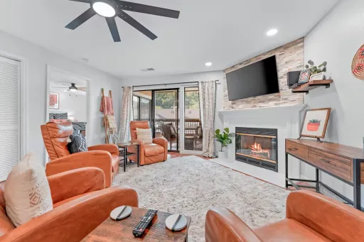 Image for article Best Airbnbs Stays in Branson to Book in 2025