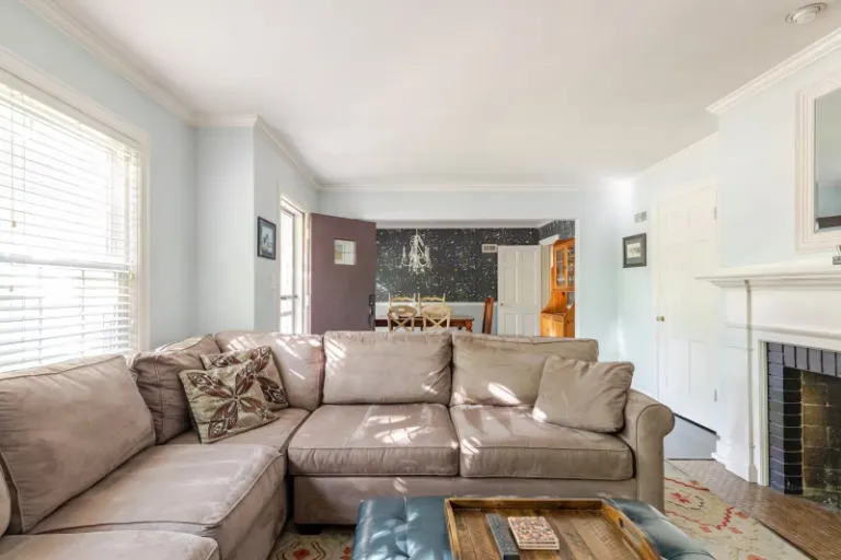 Airbnbs in Peoria Illinois