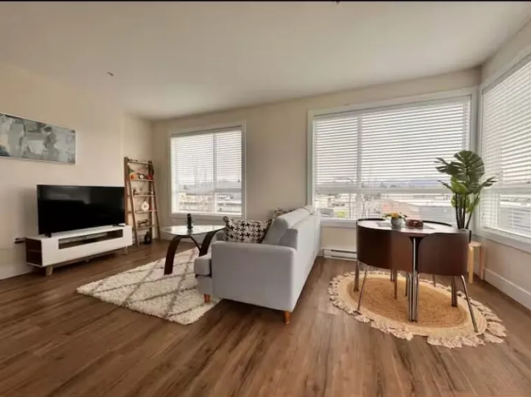 Airbnbs in Canada to see Tulip Blooms