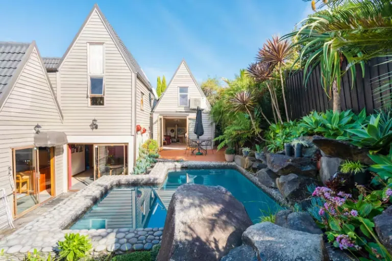 Airbnb in Auckland 