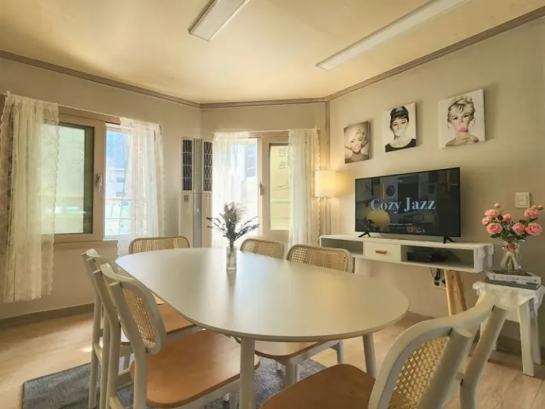 family friendly Airbnbs in Korea to Witness the Wisteria Bloom 