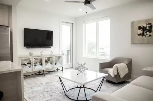 Image for article Best Airbnb Stays in Gulfport, Mississippi to Book in 2025