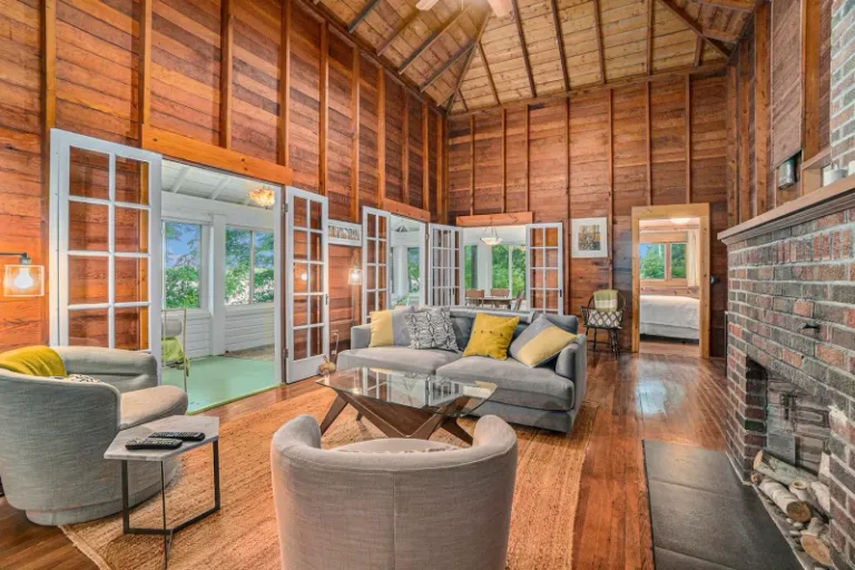 Airbnb in Ludington Michigan 