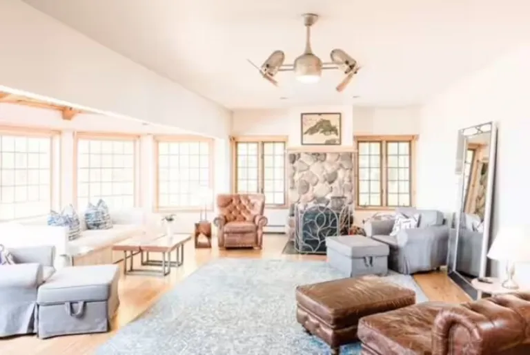 luxurious beachfront vacation Airbnb stays in Marquette
