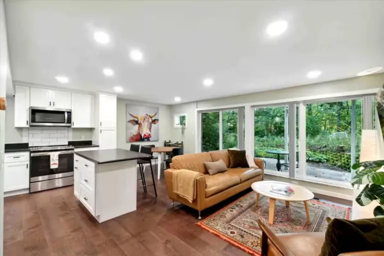 Airbnb stays in Ann Arbor