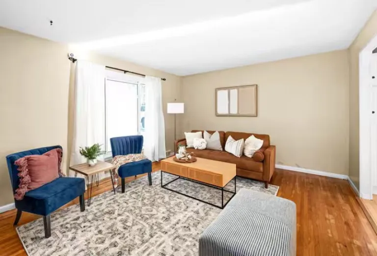 spacious Airbnb stays in Duluth