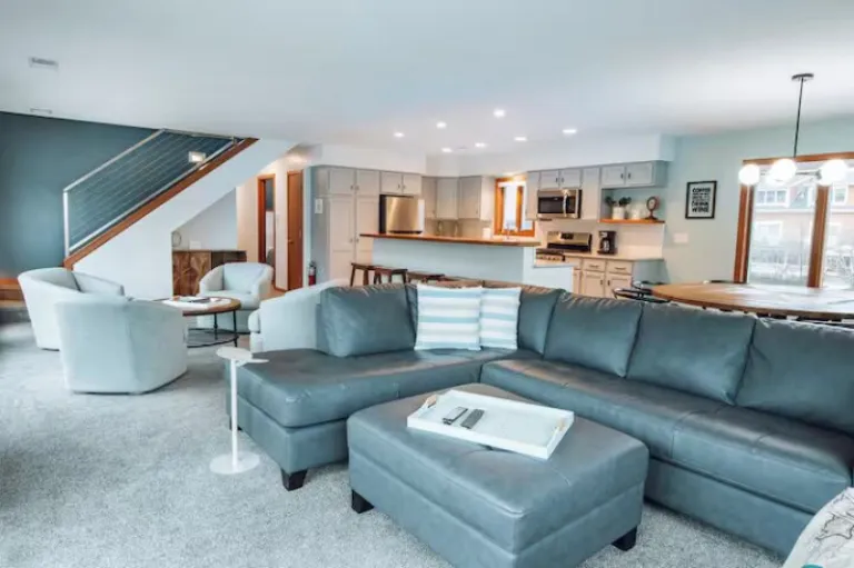 luxurious penthouse Airbnb Stays in Saugatuck