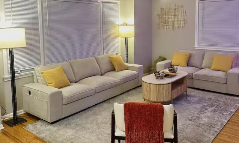 cosy Airbnb stays in Minneapolis