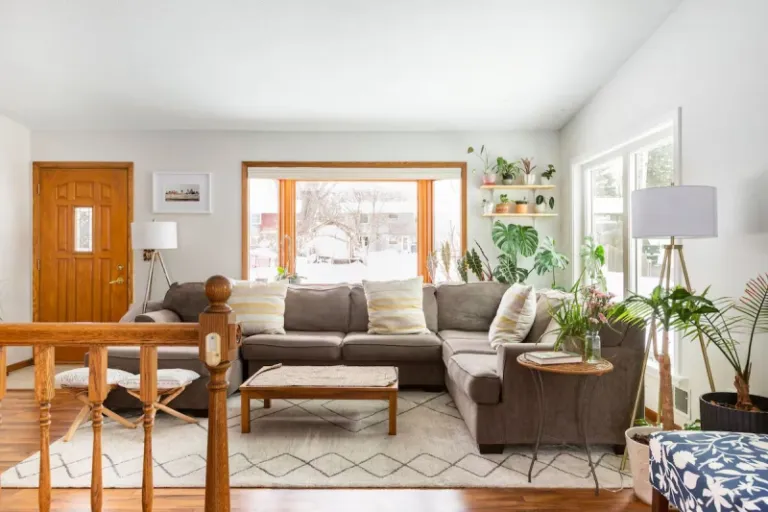 comfy botanical Airbnb stays in Minneapolis