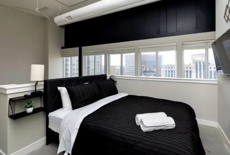 Airbnb in Des Moines