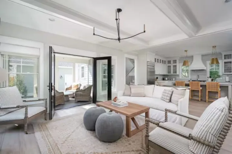 new &amp; elegant Airbnb stays in South Haven