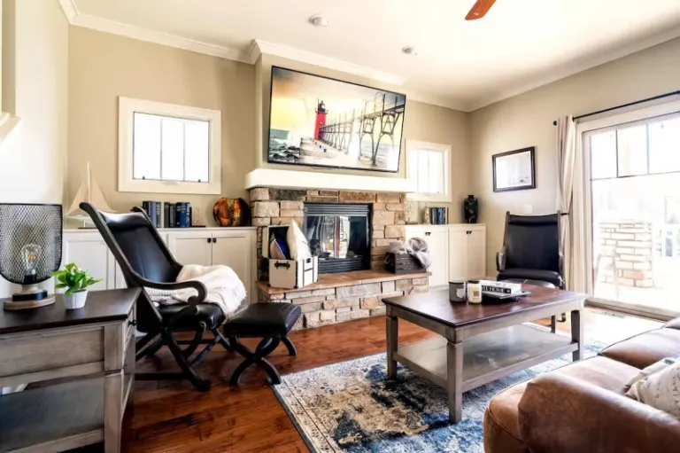 resort style Airbnb stays in South Haven