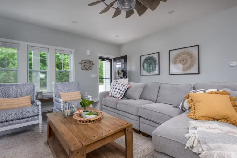 waterfront Airbnb stays in South Haven