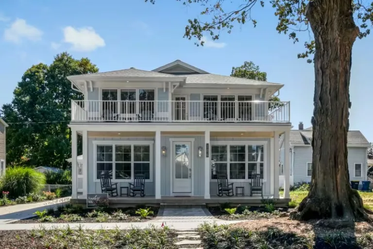 luxurious Airbnb stays in South Haven