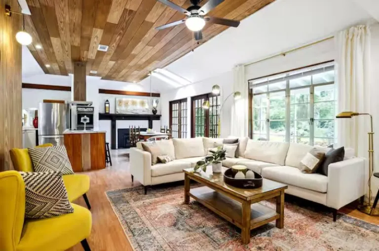 Airbnb Stays in Baton Rouge