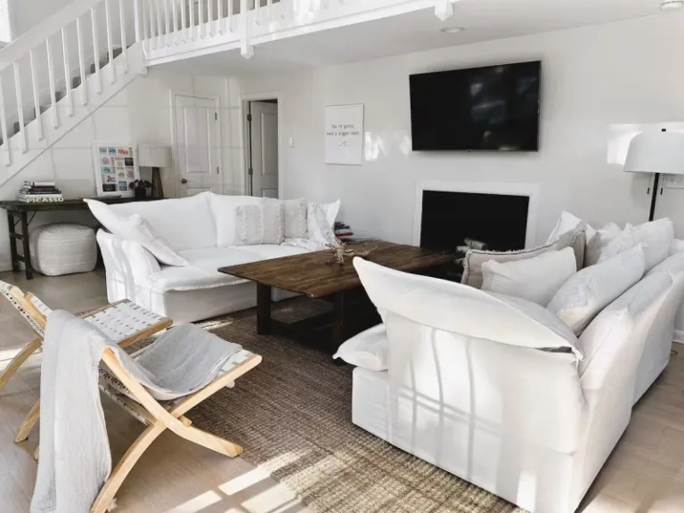 renovated Airbnb stays in Martha’s Vineyard