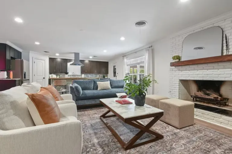 central Airbnb Stays in Baton Rouge