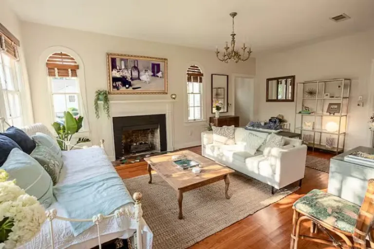 beautiful Airbnb Stays in Baton Rouge