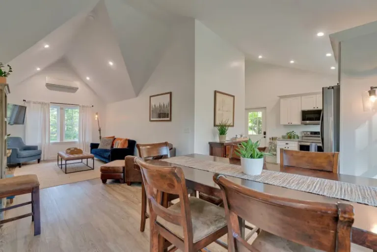 river front Airbnb stays in Kennebunkport