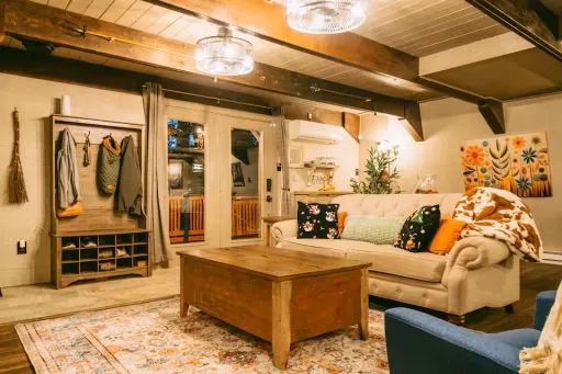 Image for article Best Airbnb Stays in Deep Creek Lake to Book in 2025