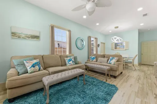 Image for article Best Airbnb Stays in Biloxi, Mississippi to Book in 2025