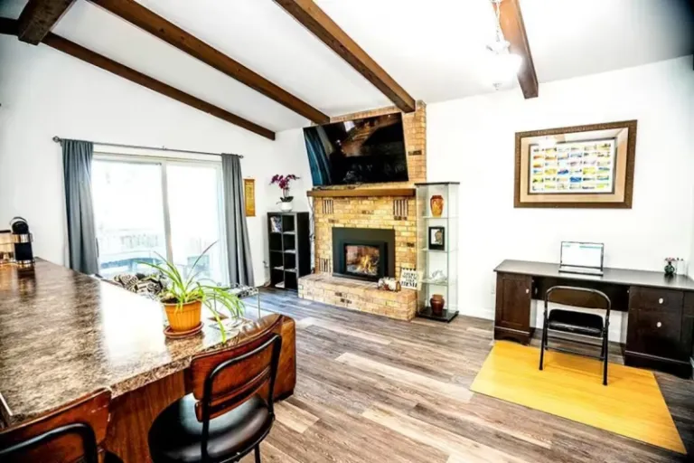 spacious duplex Airbnb Stays in Rochester