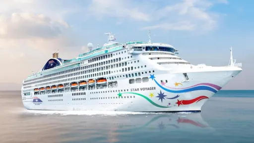 Image for article StarCruises and Dream Cruises Launch as Star Voyager Sets Sail From Singapore