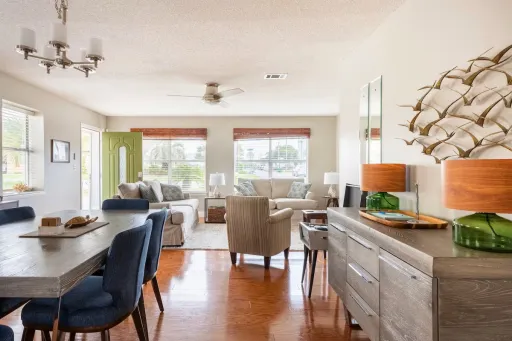 Image for article Family-Friendly Airbnb Stays in Panama City Beach, Florida – Curated 2025