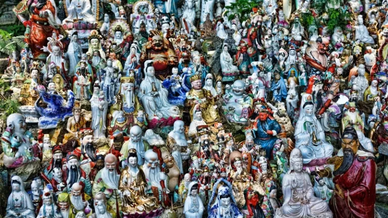 a sky full of gods and buddhas hong kong