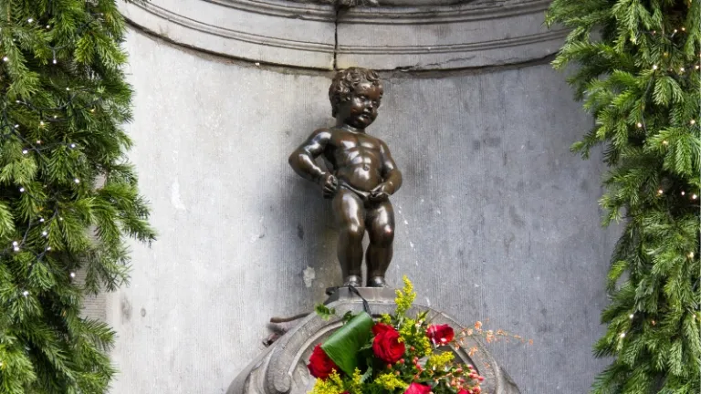 manneken pis brussels belgium
