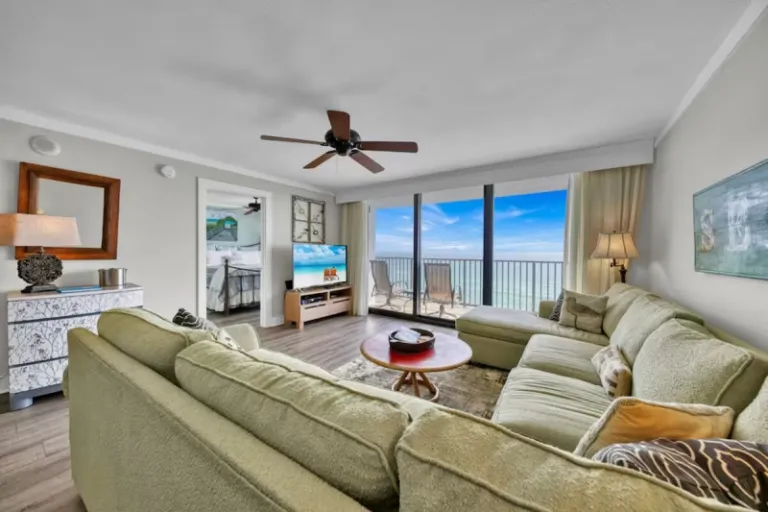 coastal chic Airbnb Stays in Miramar Beach