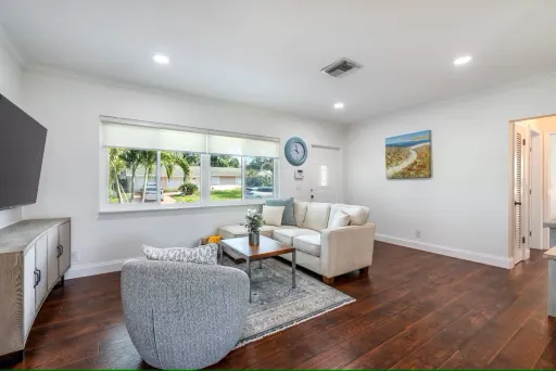 Image for article 9 Best Airbnb Stays in Boynton, Florida to Book in 2025