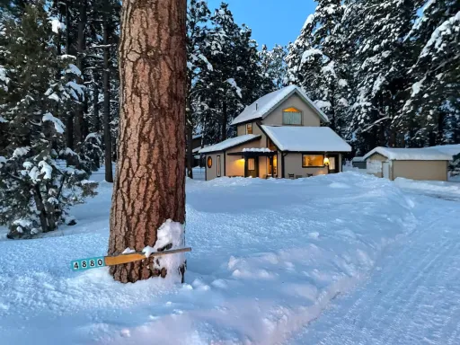 Image for article Family friendly Airbnb homes to book in Flagstaff, Arizona in 2025