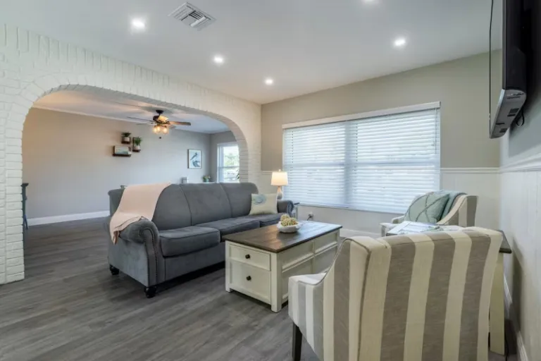 cosy Airbnb Stays in Boynton