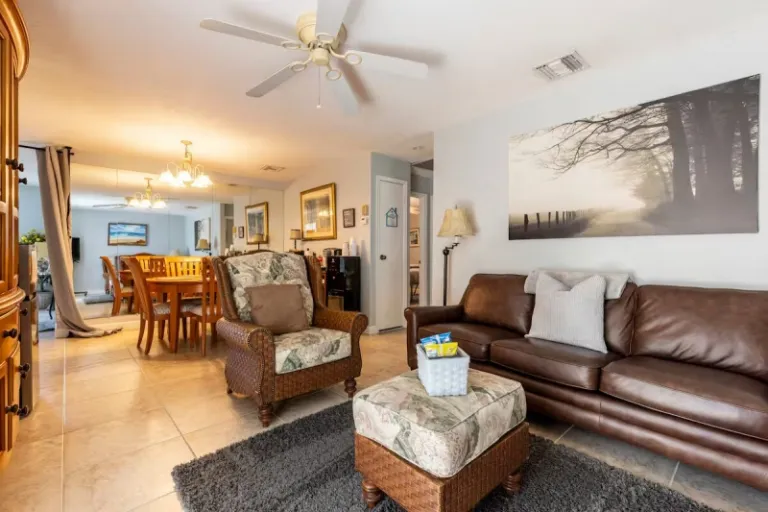 cosy Airbnb stays in Jupiter, Florida