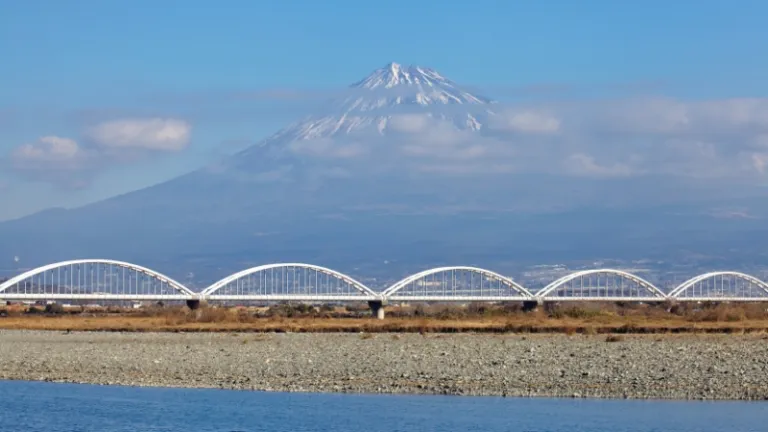japan shinkansen high speed train