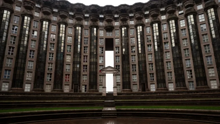 noisy le grand hunger games mockingjay