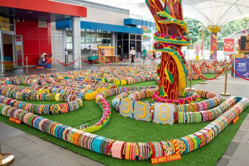 Image for article LEGOLAND Malaysia Builds A Record-Breaking 338-Metre Long Snake