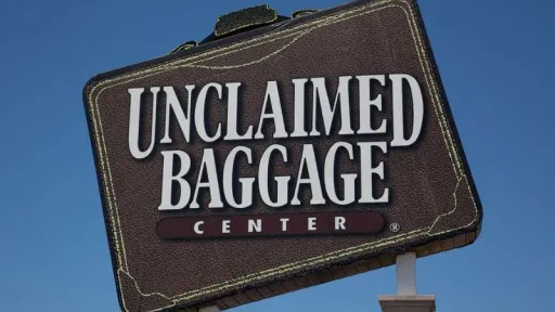 Image for article Alabama’s Unclaimed Baggage Centre: A Treasure Hunt for Lost Luggage