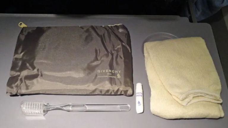 Free things on flight 