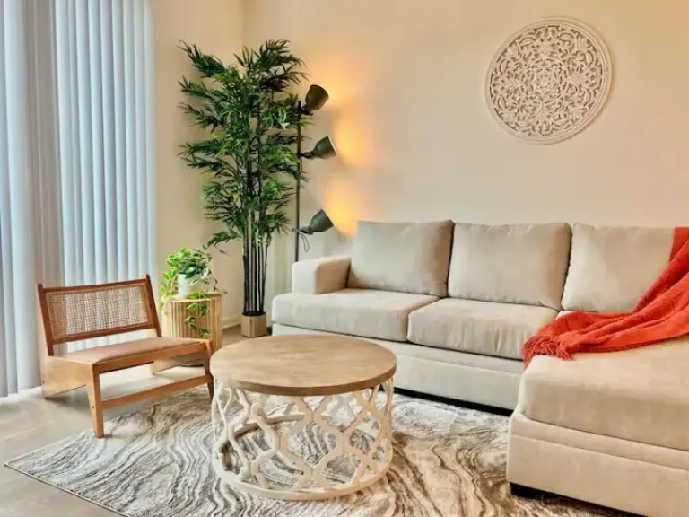 elegant Airbnb stays in Irvine