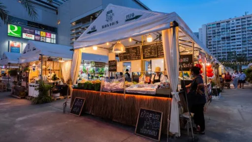 Image for article Jodd Fairs Night Market in Bangkok Closes: Moves to Ratchada