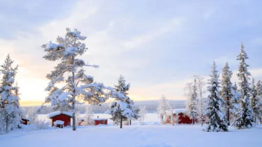 Image for article Sweden’s Icehotel: What It’s Like to Sleep in A Room Made of Ice