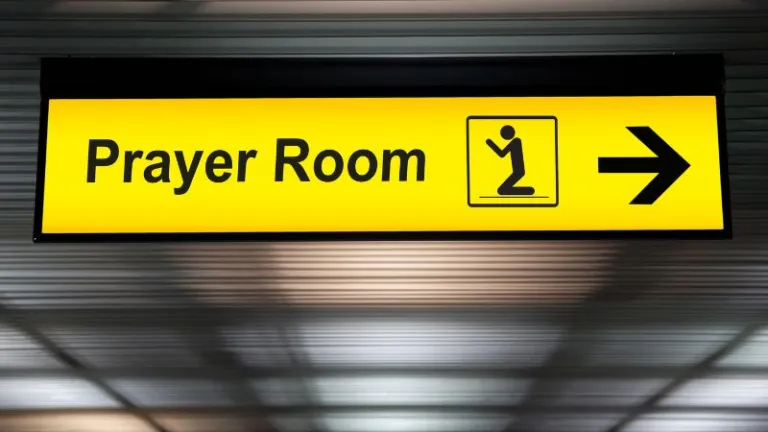 Useful services at Tokyo Station