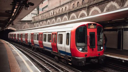 Image for article Train Ride From Aberdeen to Penzance: The Longest Train Journey in the UK